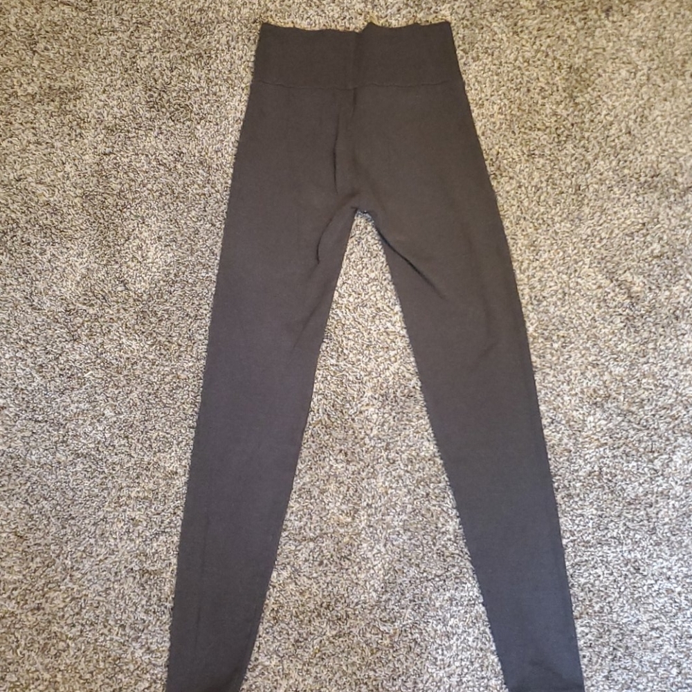 Grey leggings